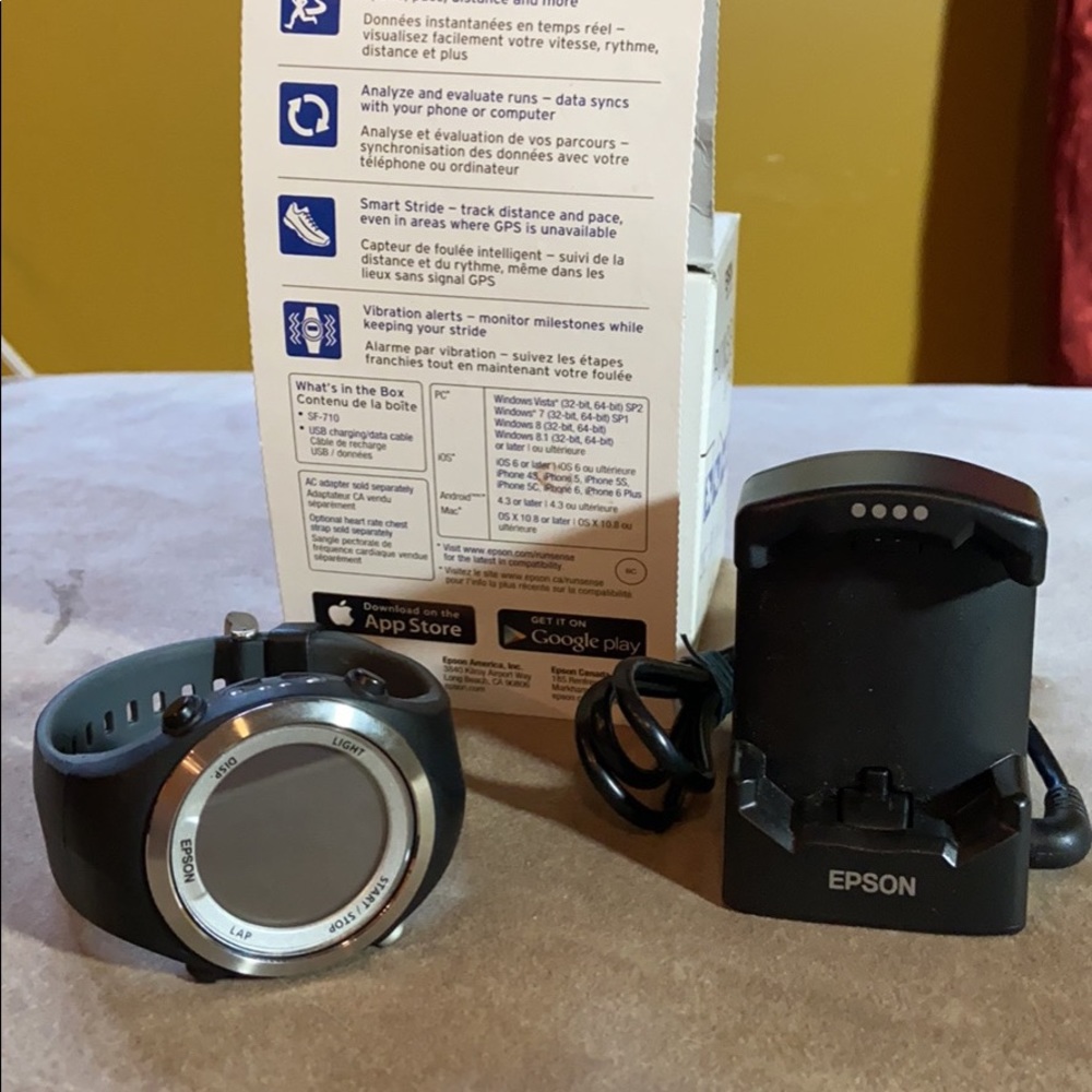RUNSENSE SF-710 BLUETOOTH GPS FITNESS SPORTS WATCH